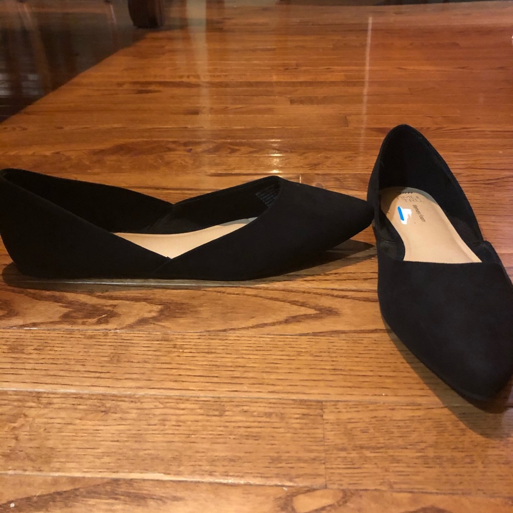 Black Walmart flats